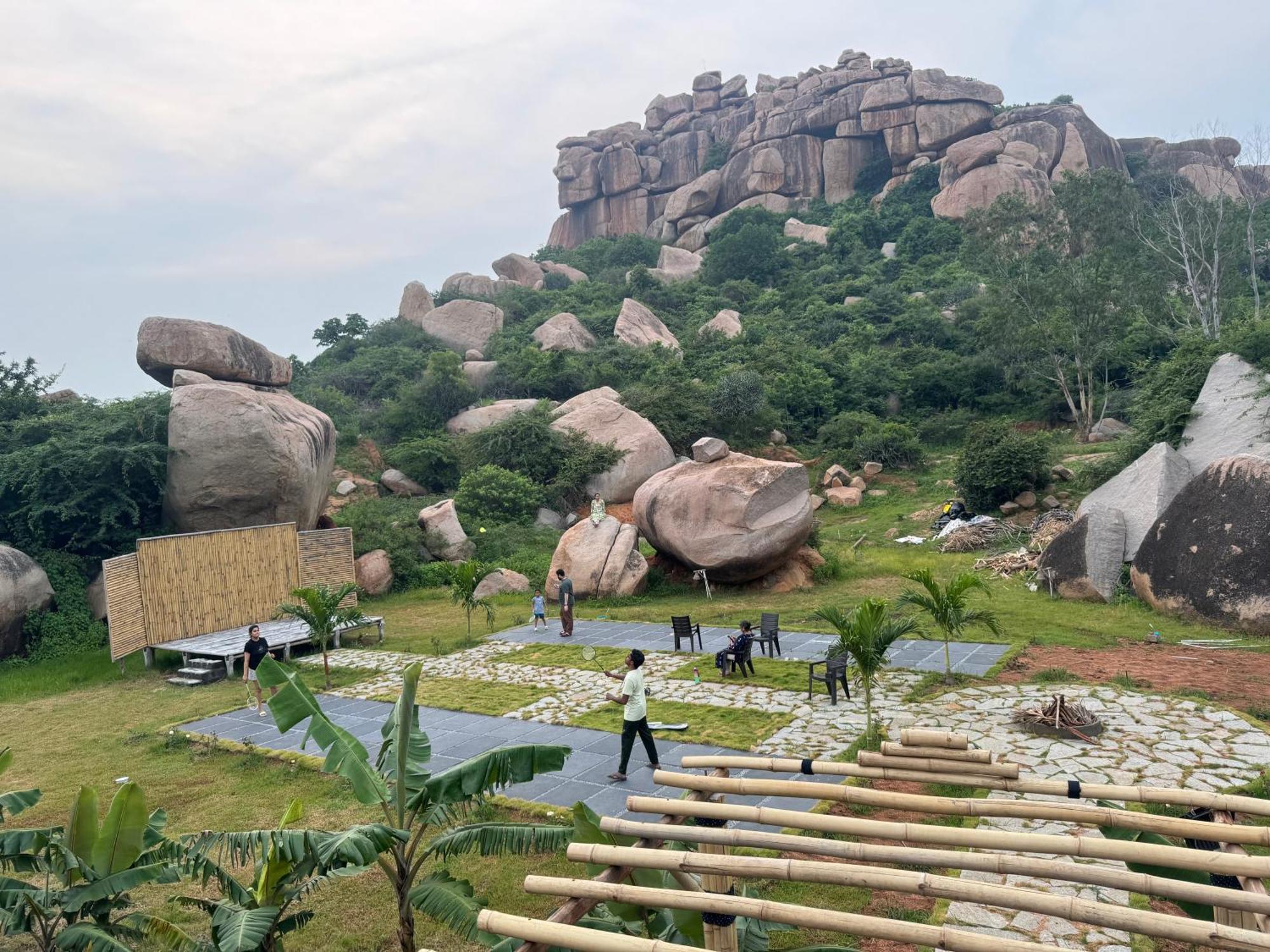 Hill Stone View Hampi Hotel Buitenkant foto